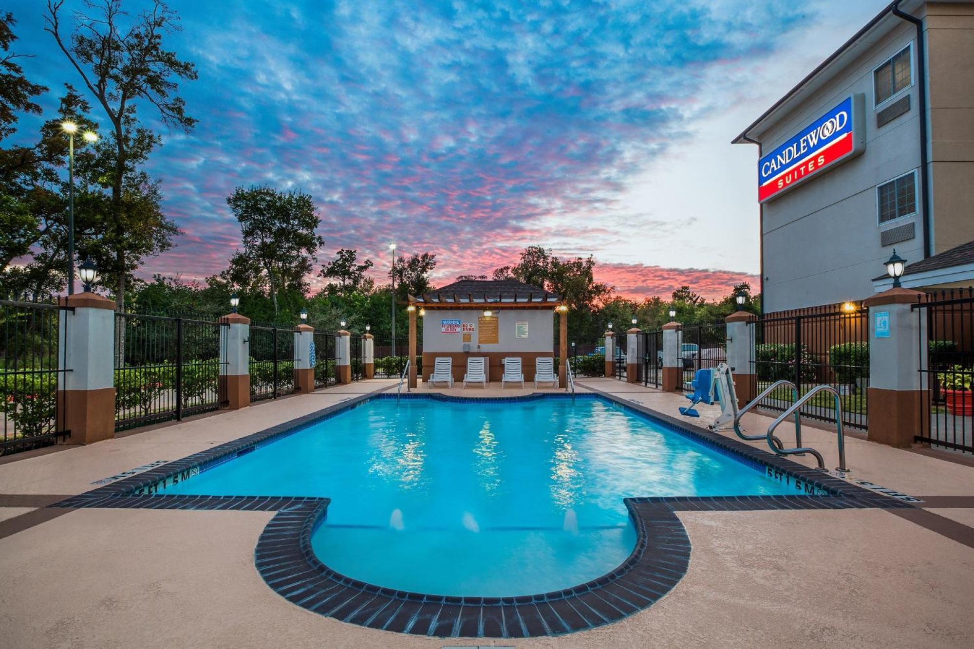 Candlewood Suites Lake Jackson By Ihg المظهر الخارجي الصورة